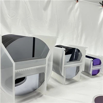 Silikonske pločice za prilagođeni monohromator